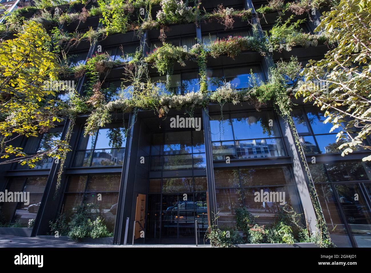 VILLA M BATIMENT JARDIN PARIGI Foto Stock