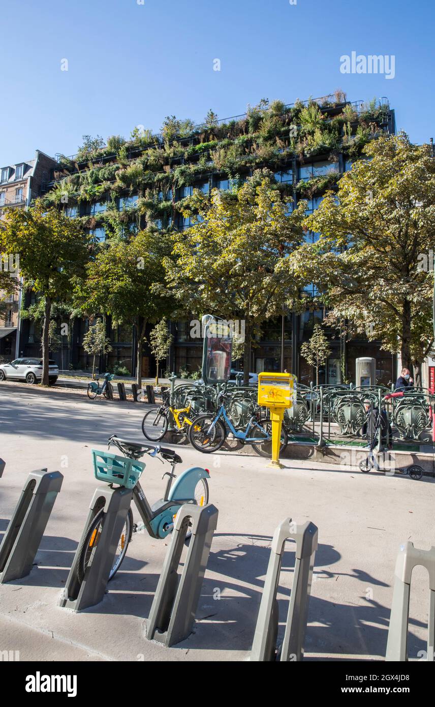 VILLA M BATIMENT JARDIN PARIGI Foto Stock