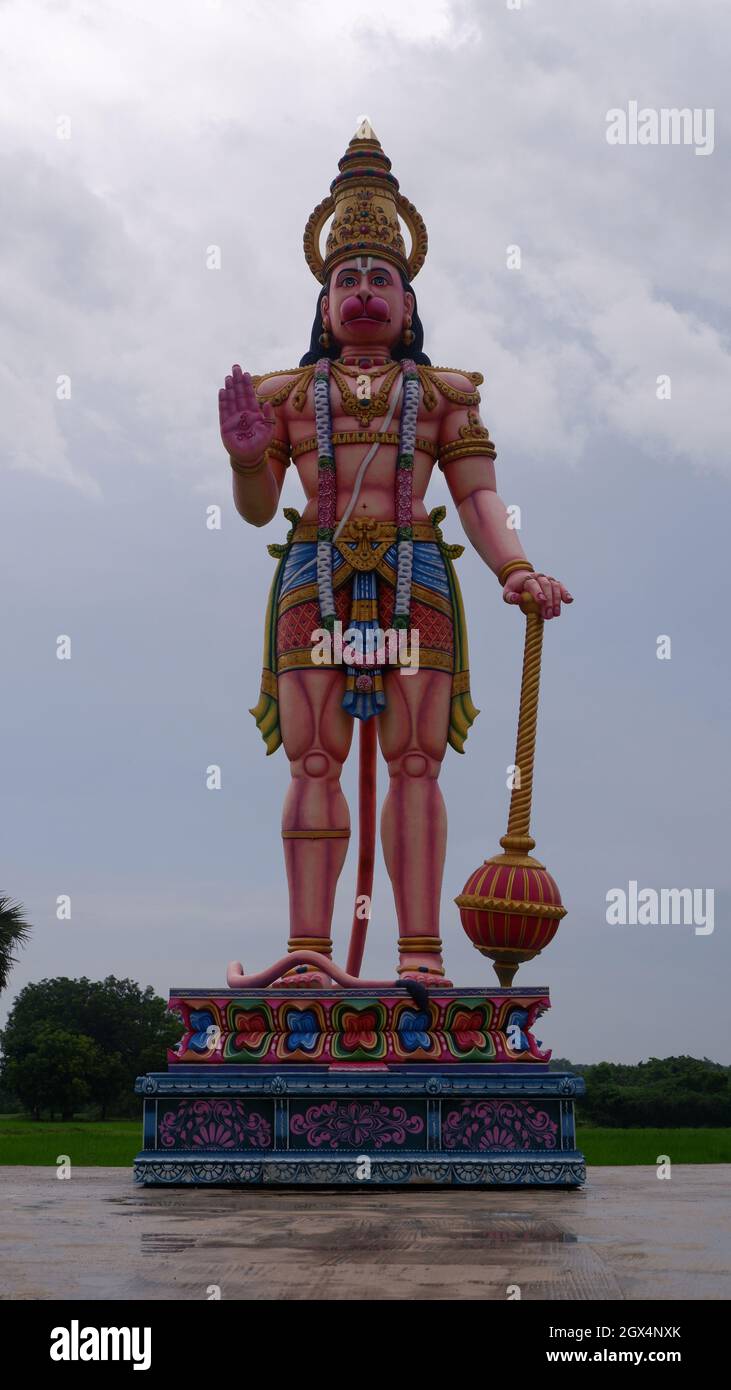 Enorme statua di Hanuman vicino al Tempio di Anjaneya Swamy, Ammapalli, Shamshabad, Telangana, India Foto Stock