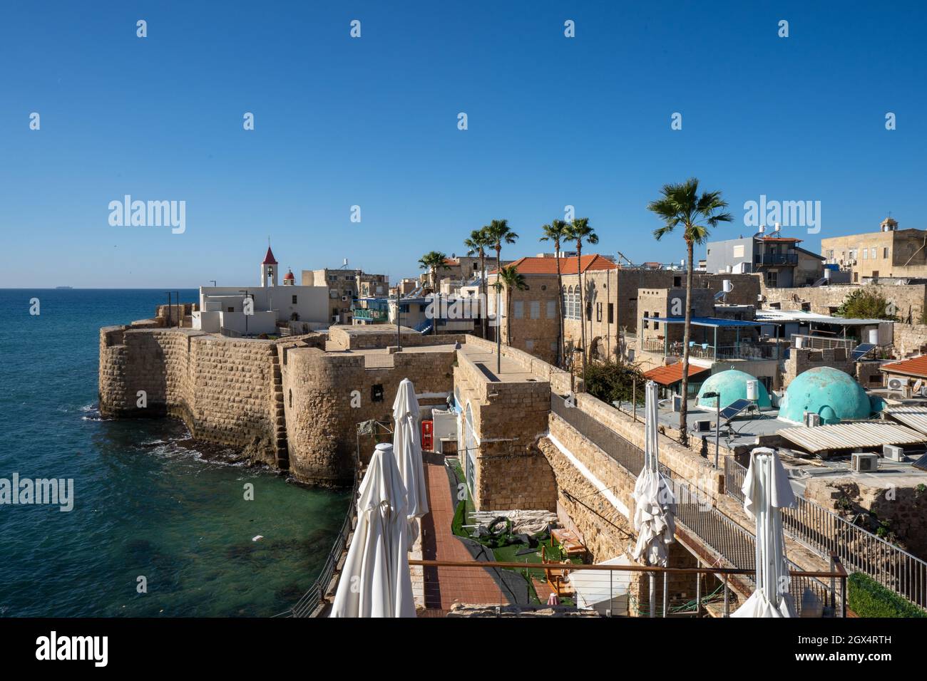 Vista dell'antica città di Akko (Acre) sul mare Mediterraneo Medio Oriente, Israele Foto Stock