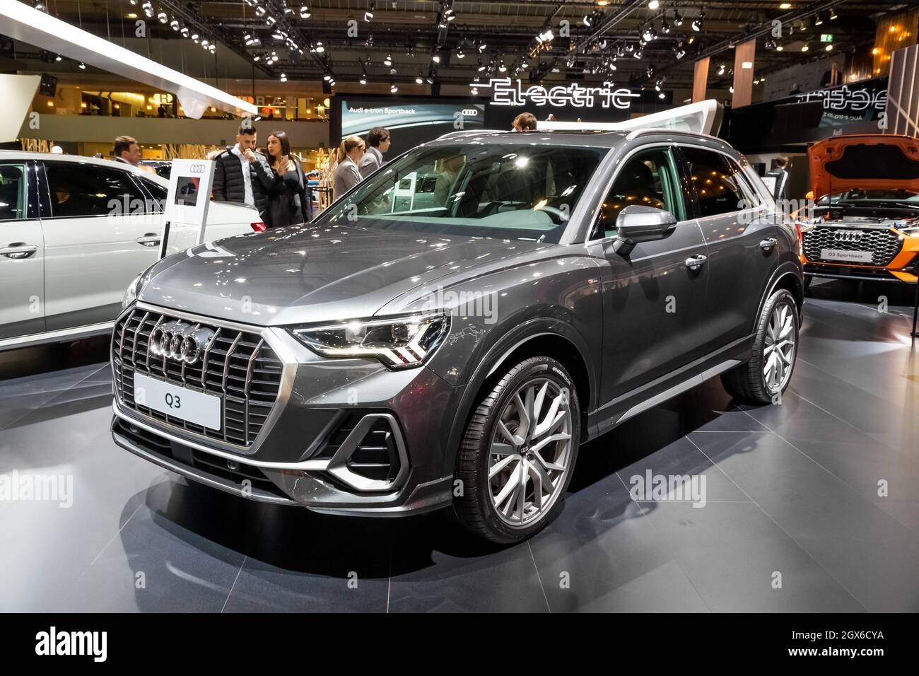 Auto Audi Q3 in mostra al Motor Show Autosalon 2020. Bruxelles, Belgio - 9 gennaio 2020. Foto Stock