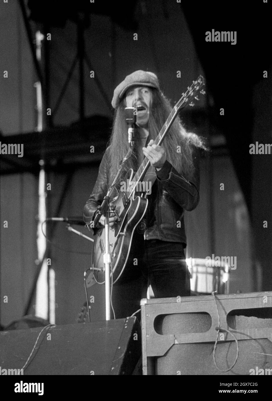 Il chitarrista, cantante e cantautore americano Patrick Simmons ha suonato con i Doobie Brothers al Reading Rock Festival 1977 in Inghilterra. Foto Stock