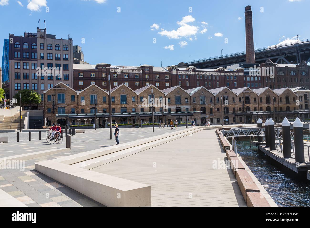 Sydney, Australia. Lunedì 4 ottobre 2021. Il quartiere centrale degli affari di Sydney è ancora molto tranquillo, mentre Sydney si prepara a riaprire una volta raggiunto il 70% obiettivo di vaccinazione completa entro lunedì 11 ottobre. Viste generali delle rocce. Credit: Paul Lovelace/Alamy Live News Foto Stock