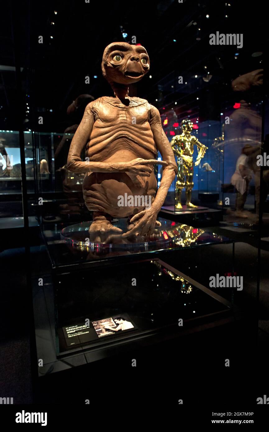 E.T. personaggio in Science Fiction mostra presso l'Academy Museum of Motion Pictures, Los Angeles, California Foto Stock