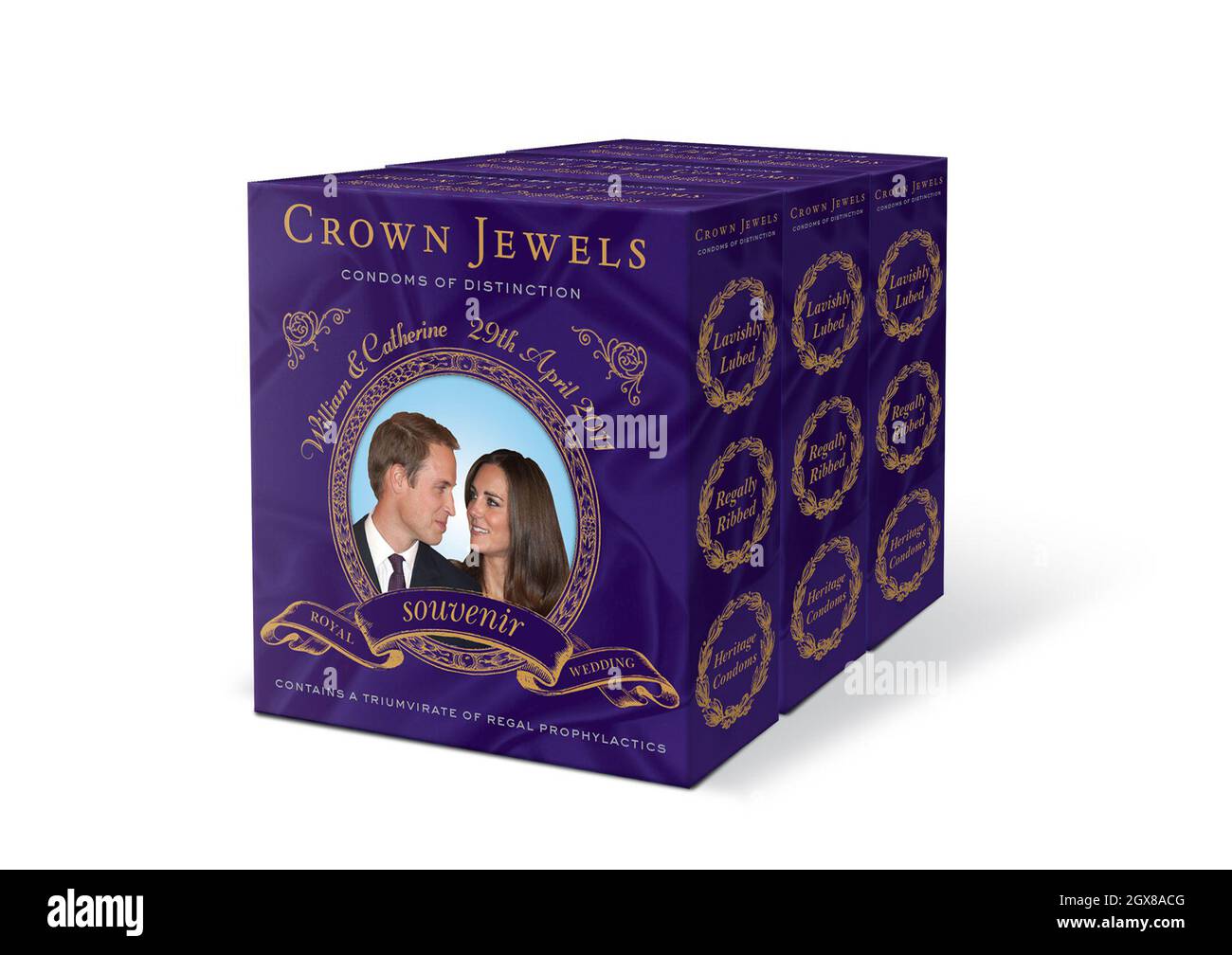 Crown Jewels i Condoms of Distinction sono visti per segnare il matrimonio reale del Principe William e Kate Middleton il 31 gennaio 2010 a Londra, Inghilterra. Una confezione da tre costa Â€ 5.00. Foto Stock