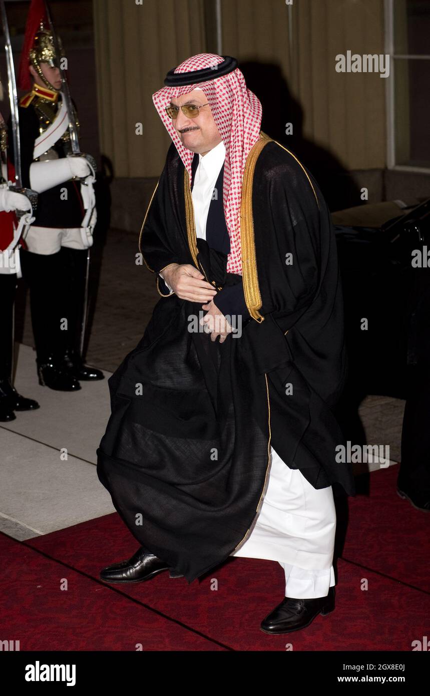 Il Principe Mohammed bin Nawaf bin Abdulaziz al Saud dell'Arabia Saudita partecipa a una cena per Sovereigns stranieri ospitati dal Principe di Galles e dalla Duchessa di Cornovaglia per commemorare il Giubileo del Diamante della Regina a Buckingham Palace il 18 maggio 2012. Foto Stock