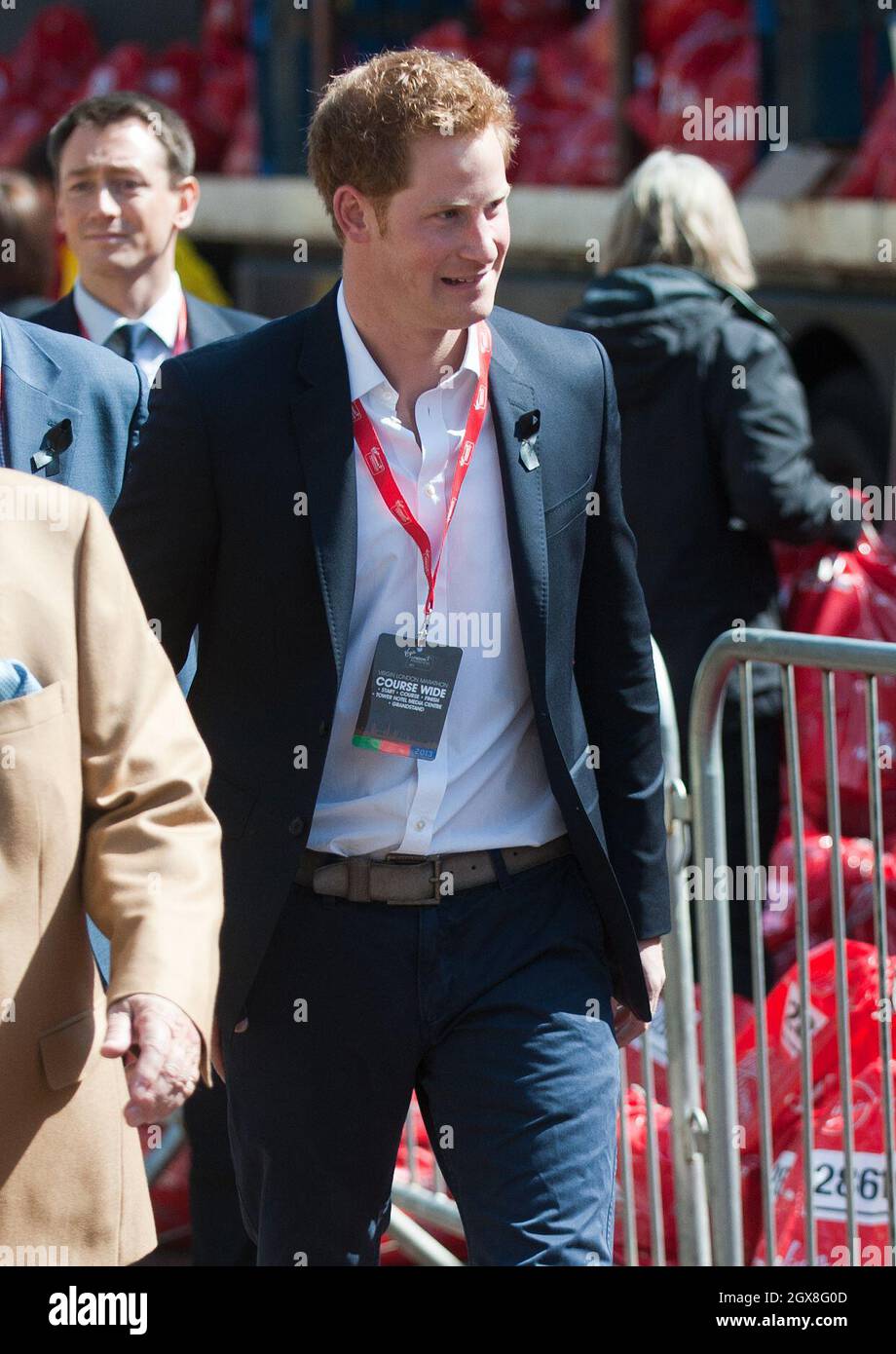 Il Principe Harry partecipa alla Maratona Virgin London 2013 il 21 aprile 2013 Foto Stock