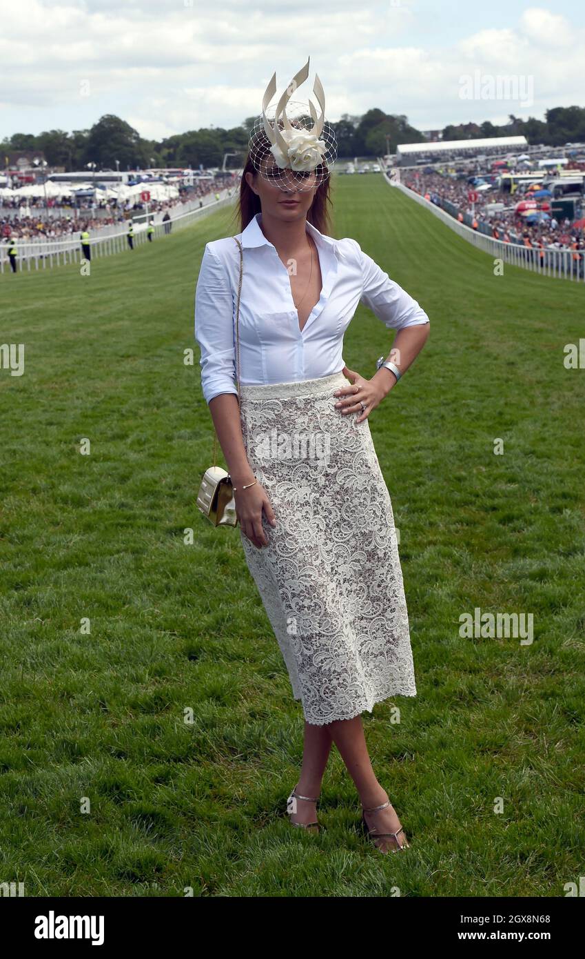 Millie Mackintosh partecipa alla Investec Derby Day all'ippodromo di Epsom il 6 giugno 2015 Foto Stock