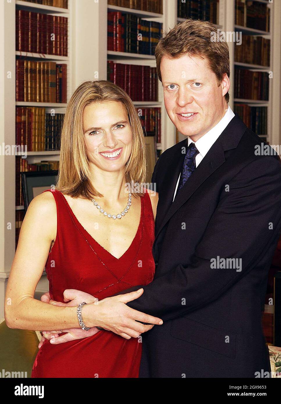 Earl Spencer e Caroline Freud al loro matrimonio ad Althorp. Una cerimonia civile alle quattro è stata seguita da una benedizione alle ore 7 nella cappella di famiglia all'interno della Casa. Al matrimonio hanno partecipato ottanta parenti e amici, così come i sei figli delle coppie. Â Anwar Hussein/allactiondigital.com Foto Stock