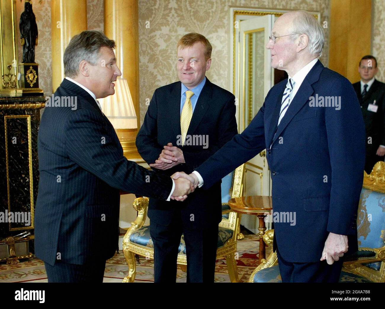 Charles Kennedy arrivò a un banchetto di stato in onore del presidente polacco Aleksander Kwasniewski a Buckingham Palace, Londra. Foto Stock