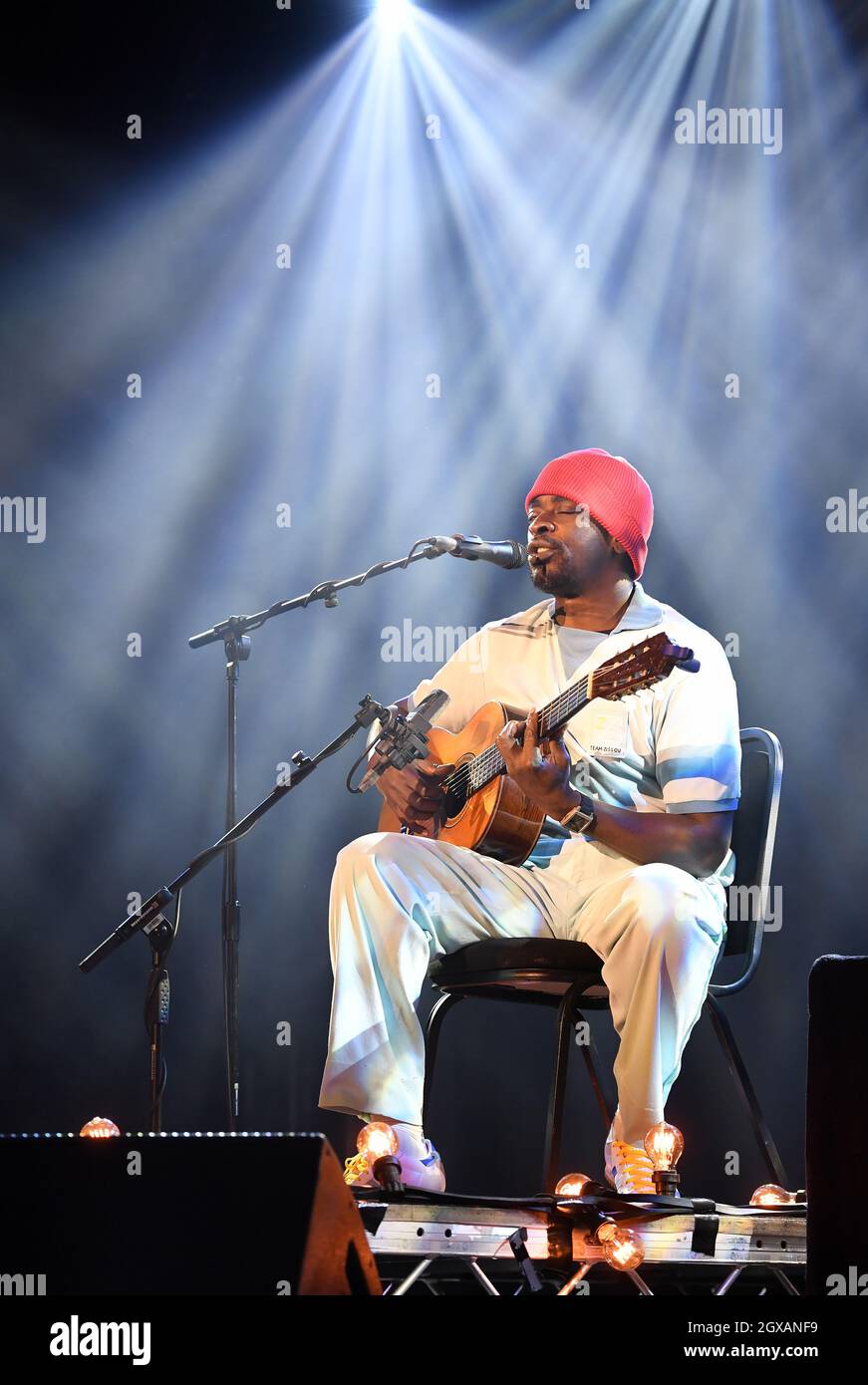 Il musicista brasiliano Seu Jorge suona al Womad Festival di Charlton Park nel Wiltshire il 29 luglio 2017 Foto Stock