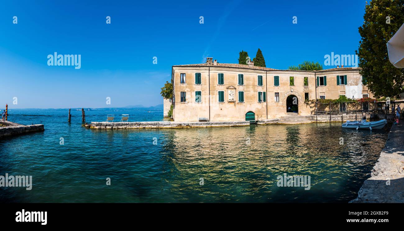 Punta San Vigilio, incanto sul Lago di Garda Foto Stock