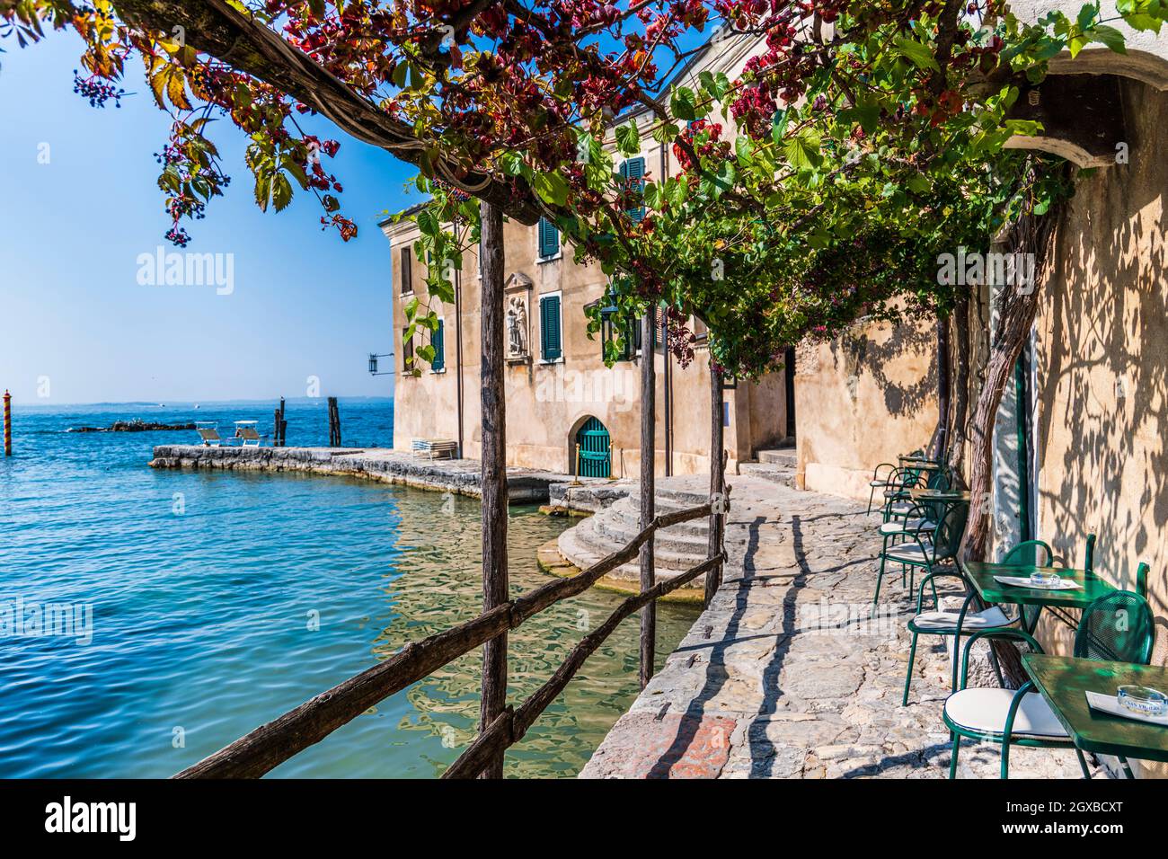 Punta San Vigilio, incanto sul Lago di Garda Foto Stock