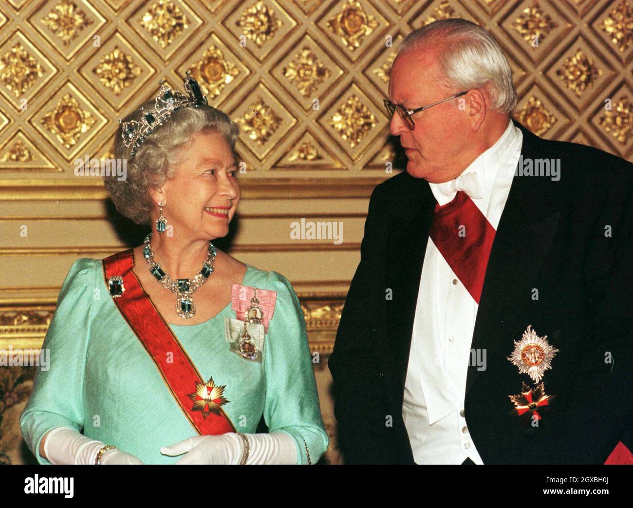 La Regina con il presidente della Germania Herzog, prima del banchetto di Stato al Castello di Windsor. Â Anwar Hussein/allactiondigital.com Foto Stock