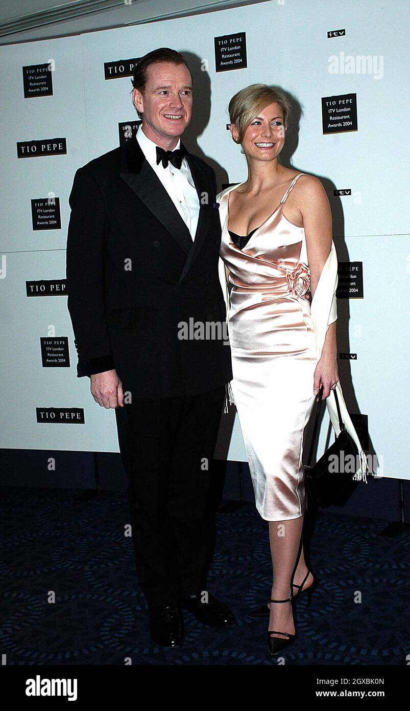James Hewitt e Sarah Nathan al Tio Pepe ITV London Restaurant Awards Special 2004, presso Grosvenor House, Park Lane, lunedì 8 marzo 2004. Foto Stock