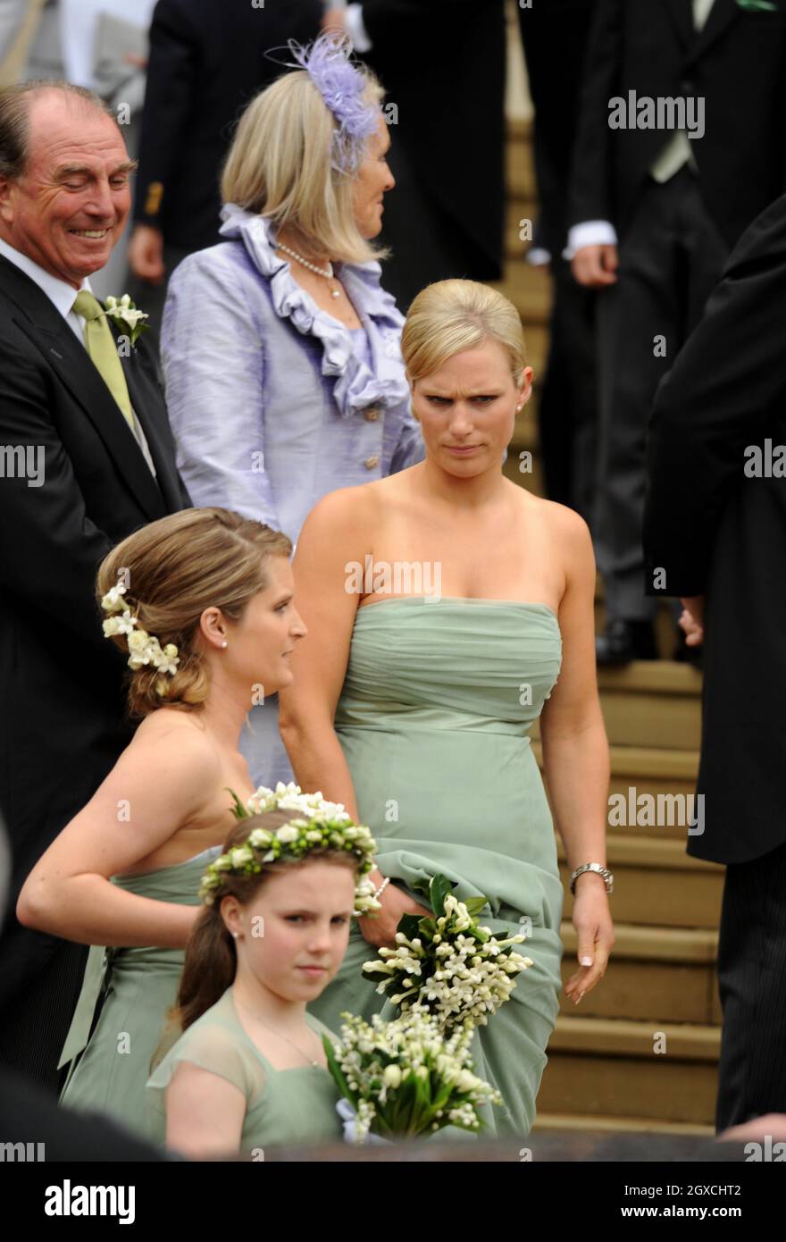 Zara Phillips lascia la Cappella di San Giorgio dopo la cerimonia di matrimonio del fratello Peter Phillips e l'autunno Kelly al Castello di Windor, Windsor. Foto Stock