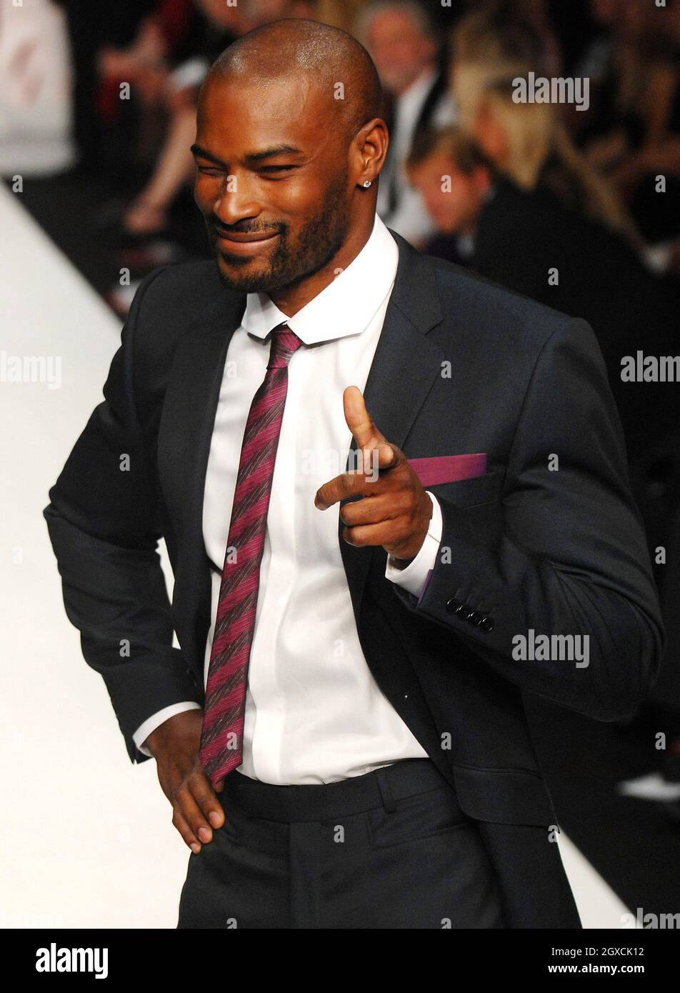 Tyson Beckford al Fashion for Relief Show durante la London Fashion Week Primavera/Estate 2009 a Londra. Foto Stock