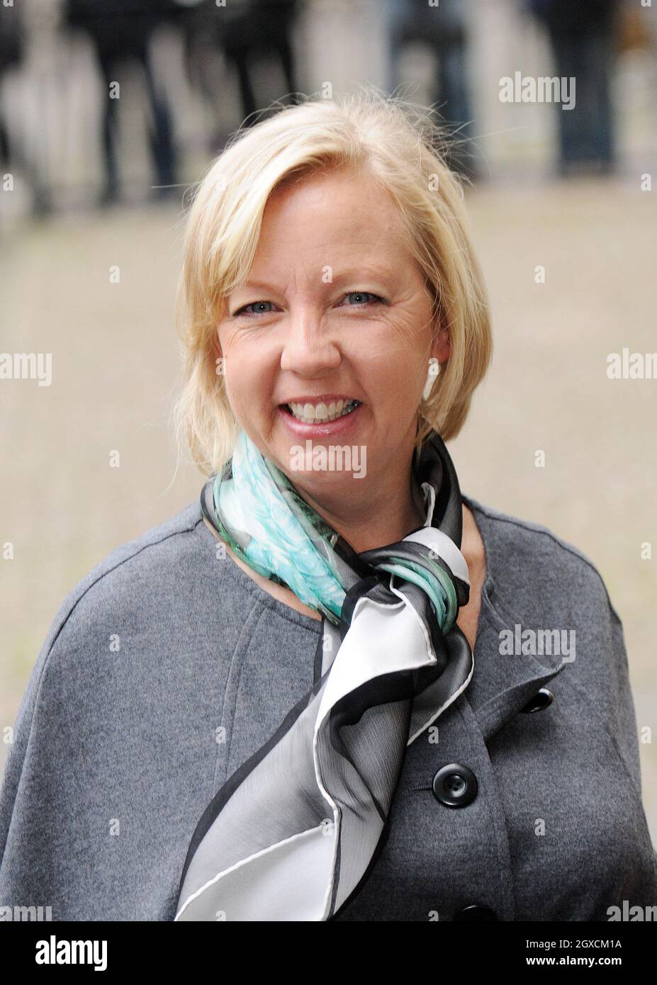 Deborah Meaden arriva al Woman's Own Children of Courage Awards 2008 presso l'abbazia di Wesminster nel centro di Londra. Foto Stock