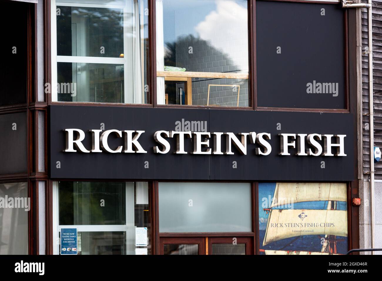 Cartello per il negozio di pesce Rick Stein. Foto Stock