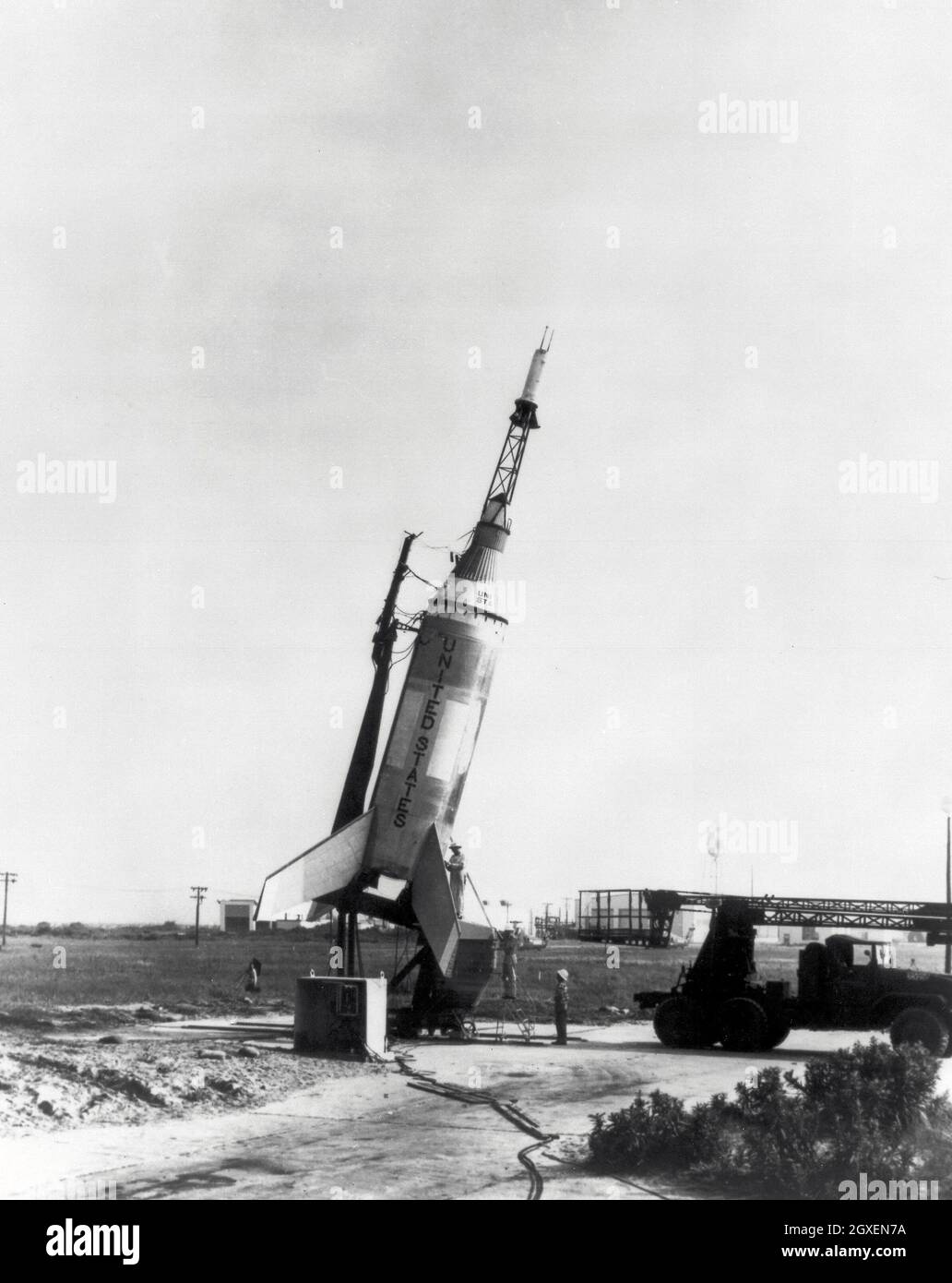 Il veicolo di lancio di Little Joe per la missione LJ1 sul trampolino di lancio presso il wallops Flight Facility, Wallops Island, Virginia, il 21 gennaio 1960. Questa missione ha raggiunto il test subiorbitale Mercury cupasule, test del sistema di fuga, e test biomedici utilizzando una scimmia, chiamata Miss Sam. Foto Stock