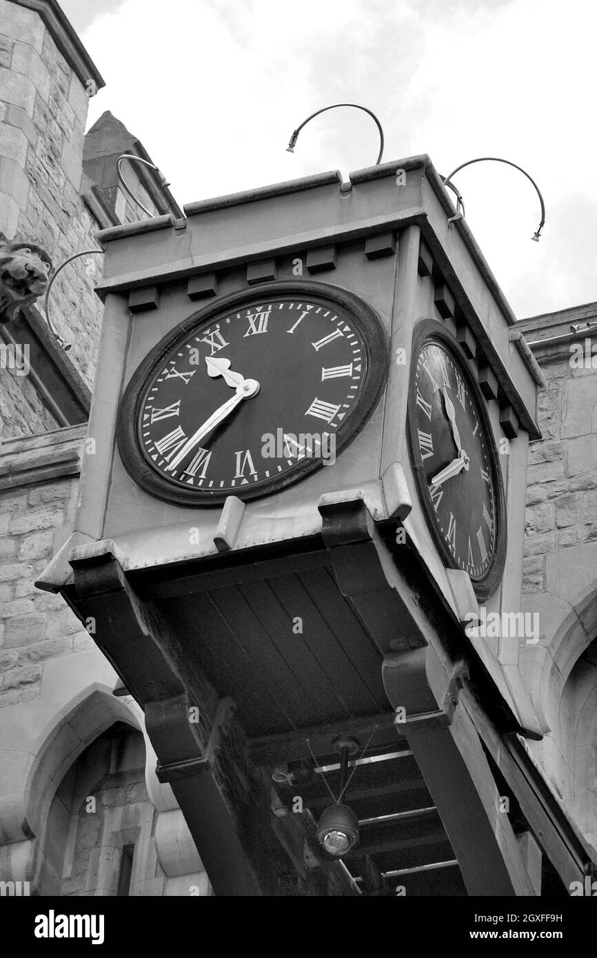 Vista esterna del Tower of London Museum, Londra, Regno Unito Foto Stock