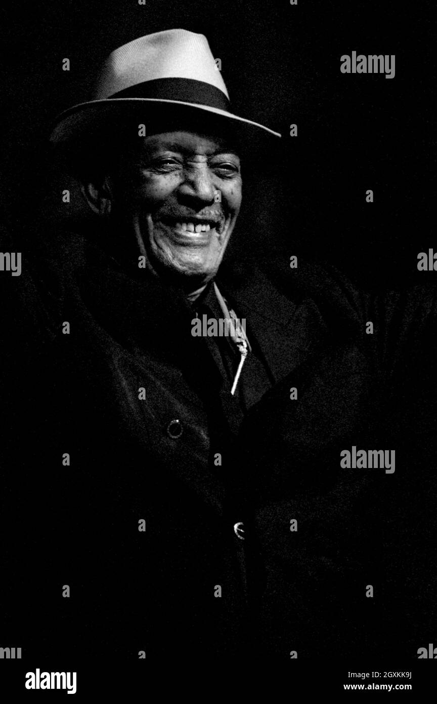 Milano 2000-04-03 : Compay Segundo in concerto al Palavobis Foto Stock
