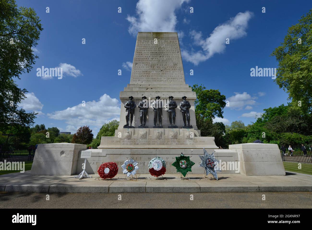 Guard's Memorial, Horse Guards Road Londra, Inghilterra, Regno Unito Foto Stock