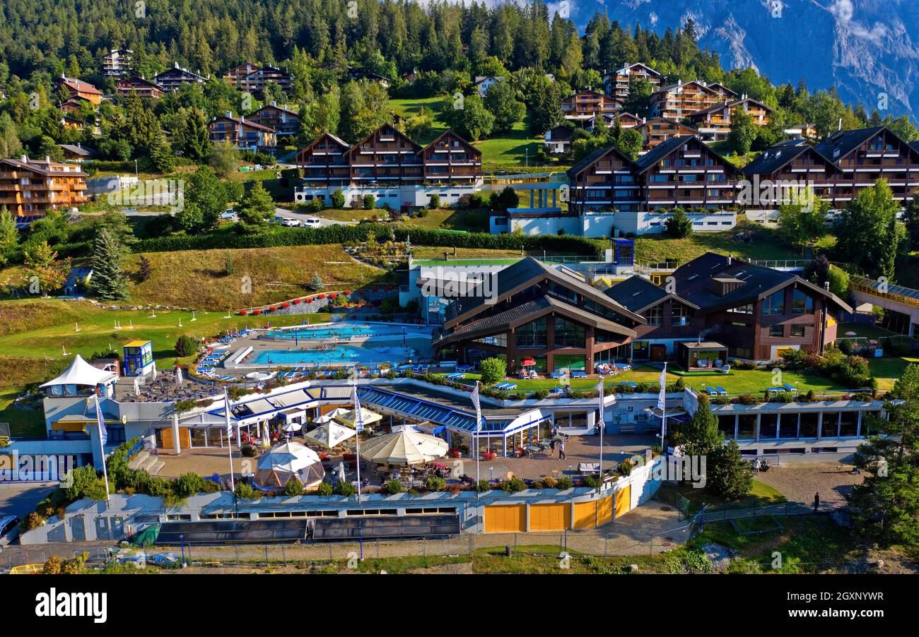 Bagno termale nella località turistica e termale di Ovronnaz, Ovronnaz, Vallese, Svizzera Foto Stock