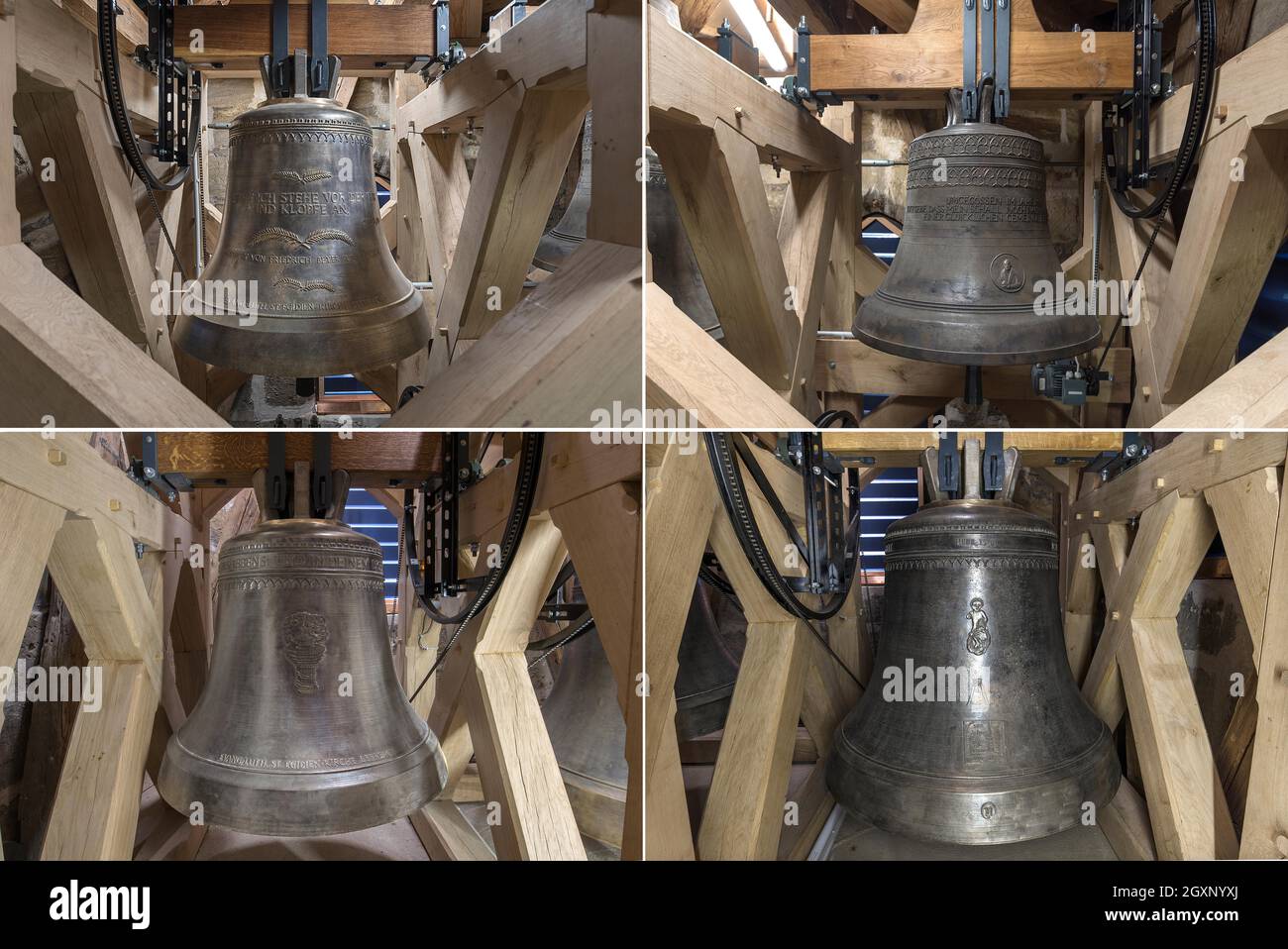 Campanile con 4 campane nella torre della chiesa di Beerbach, Franconia media, Baviera, Germania Foto Stock
