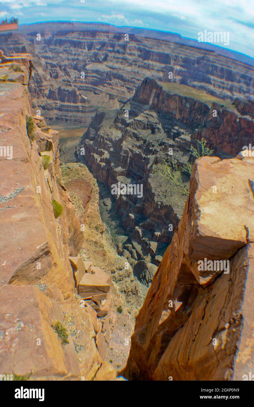 Girato verso il basso in un grande canyon in Arizona Foto Stock