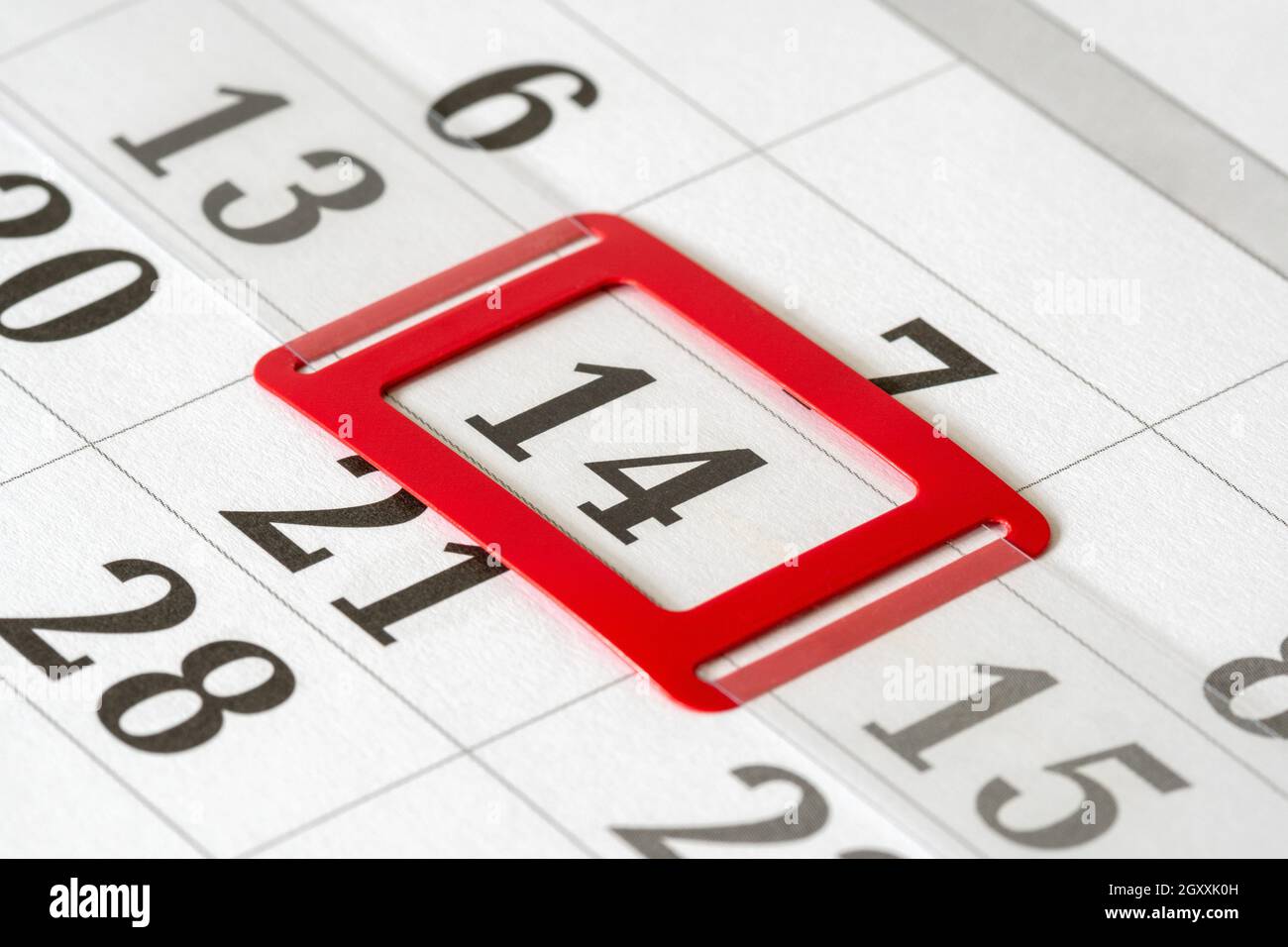 San Valentino in calendario. Calendario con contrassegno rosso su 14th. Foto Stock