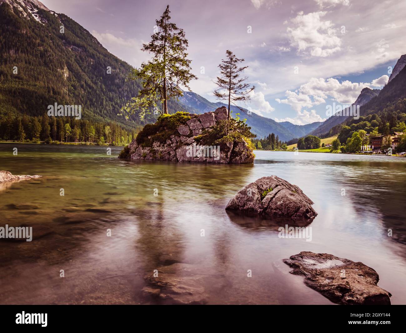 Veduta dell'Hintersee nelle Alpi Berchtesgaden Foto Stock
