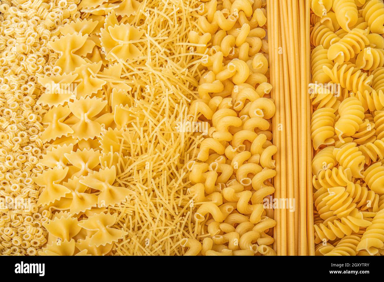 Mix di diversi tipi di pasta primo piano Foto Stock
