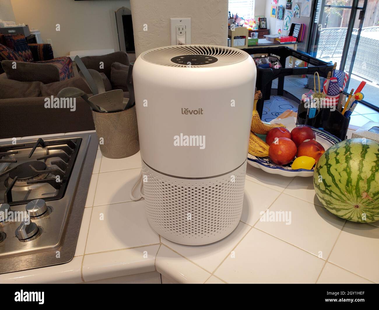 Stati Uniti. 10 ago 2021. Primo piano del depuratore d'aria HEPA Levoit desktop, Lafayette, California, 10 agosto 2021. (Foto di Smith Collection/Gado/Sipa USA) Credit: Sipa USA/Alamy Live News Foto Stock
