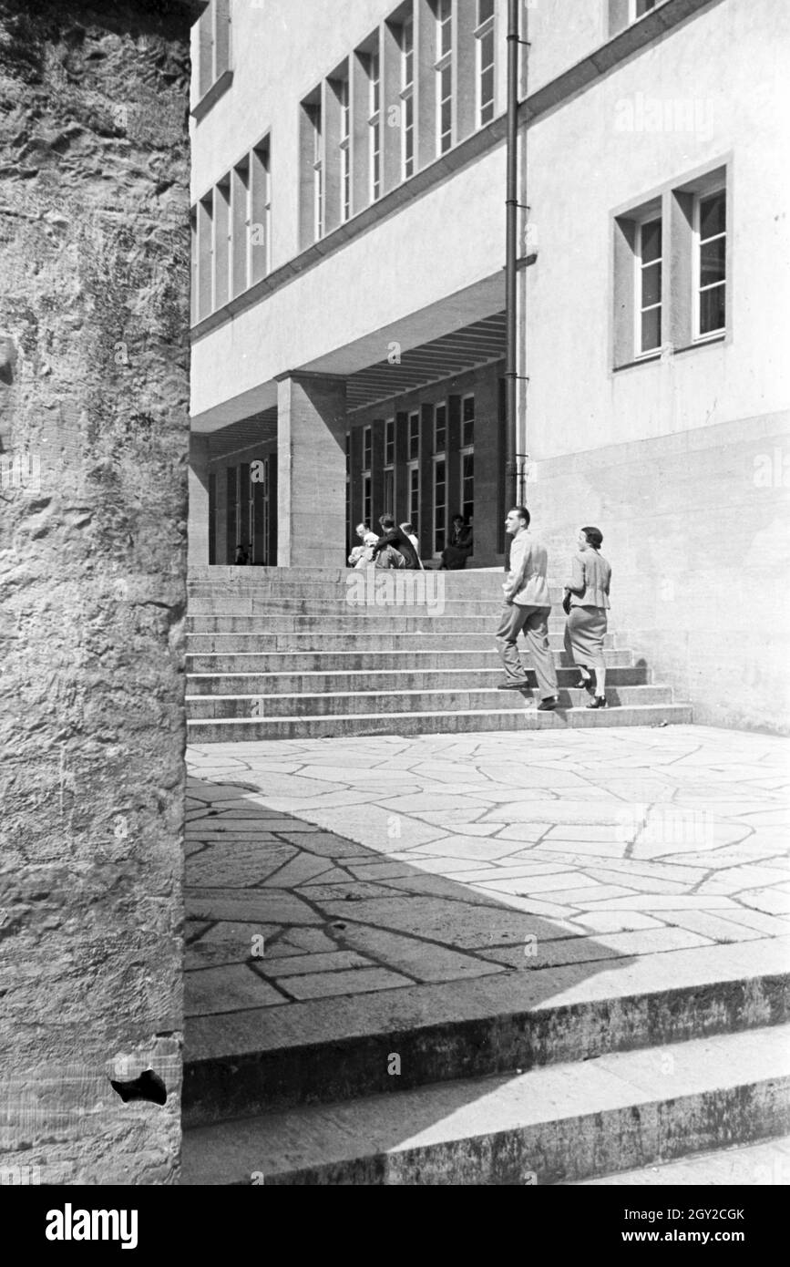 Ein Ausflug zur Ruprecht-Karls-Universität di Heidelberg, Deutsches Reich 1930er Jahre. Un'escursione alla Ruprecht Karls University in Heidelberg; Germania 1930s. Foto Stock