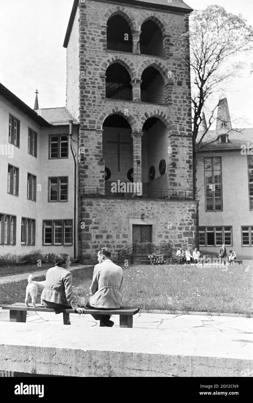 Ein Ausflug zur Ruprecht-Karls-Universität di Heidelberg, Deutsches Reich 1930er Jahre. Un'escursione alla Ruprecht Karls University in Heidelberg; Germania 1930s. Foto Stock