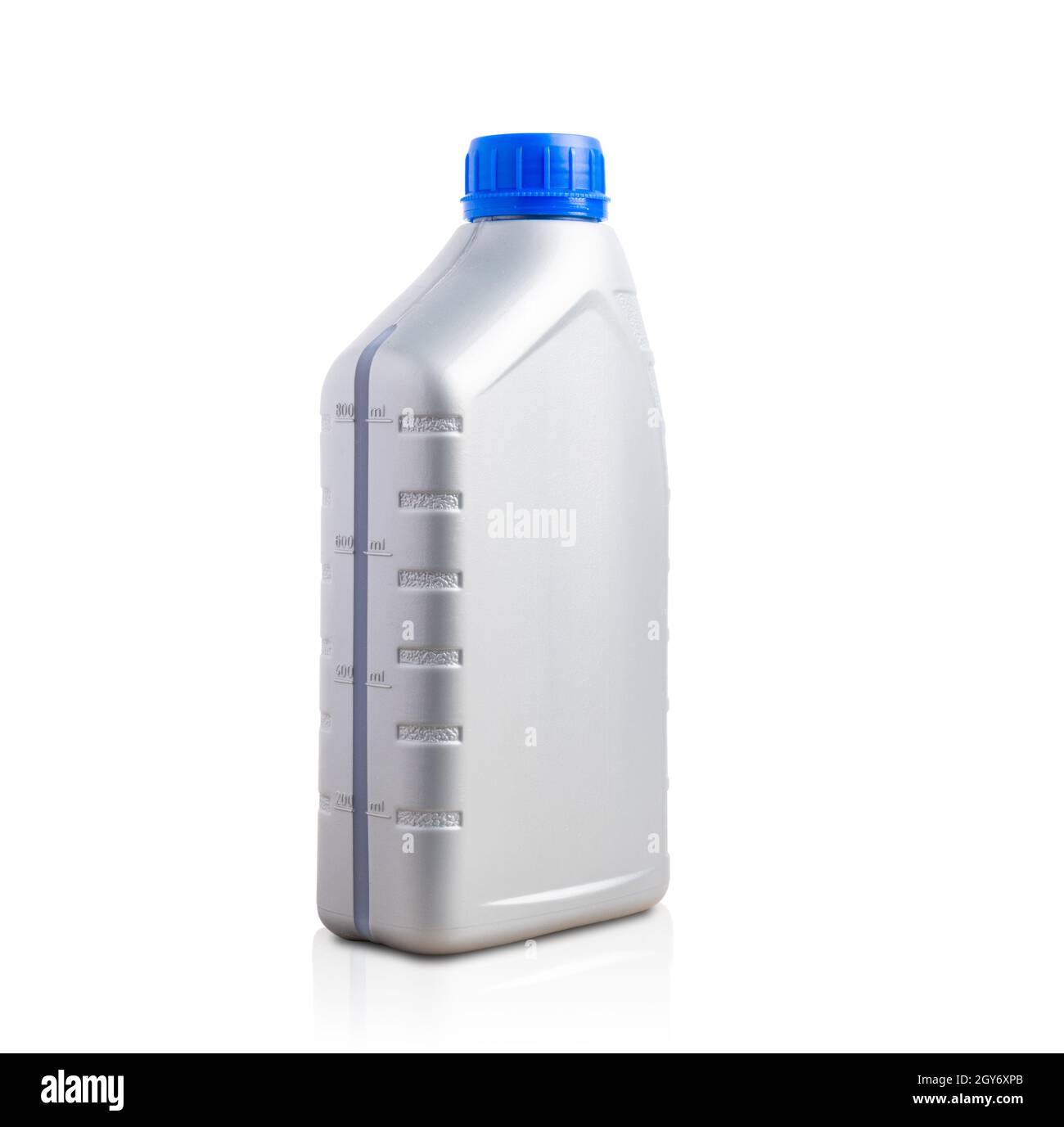 Contenitore in plastica per olio motore isolato su fondo bianco, barattolo  da 1 litro. Serbatoio olio motore per pezzi di ricambio Foto stock - Alamy