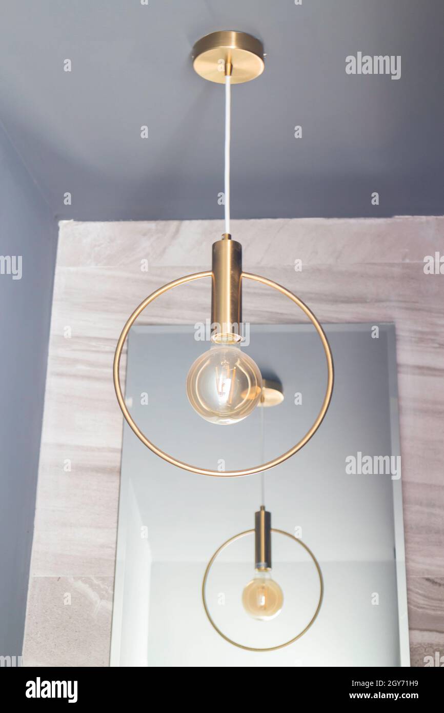 Lampade incandescenti di filamento appeso, foto stock Foto Stock