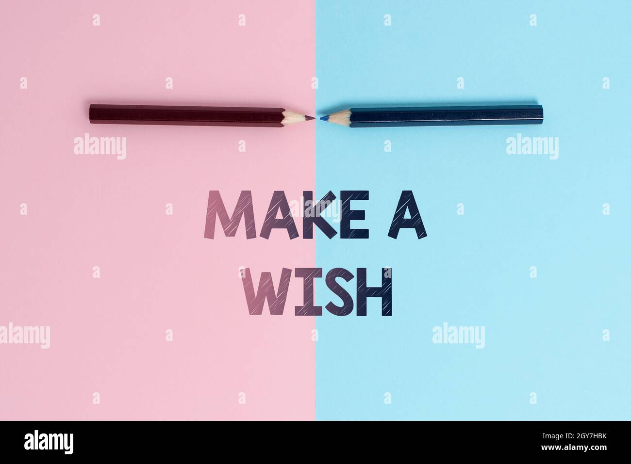 Ispirazione mostrando segno fare Un desiderio, Business idea di desiderare una situazione che è diversa da quella che esistono due oggetti disposti di fronte verso l'interno Foto Stock