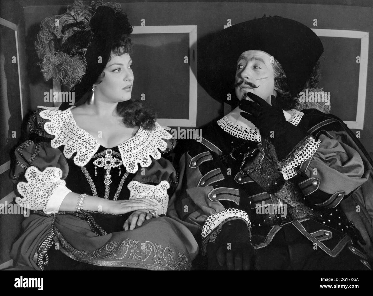 Les Trois Mousquetaires anno : 1953 Francia / Italie Direttore : André Hunebelle Yvonne Sanson, Georges Marchal Foto Stock