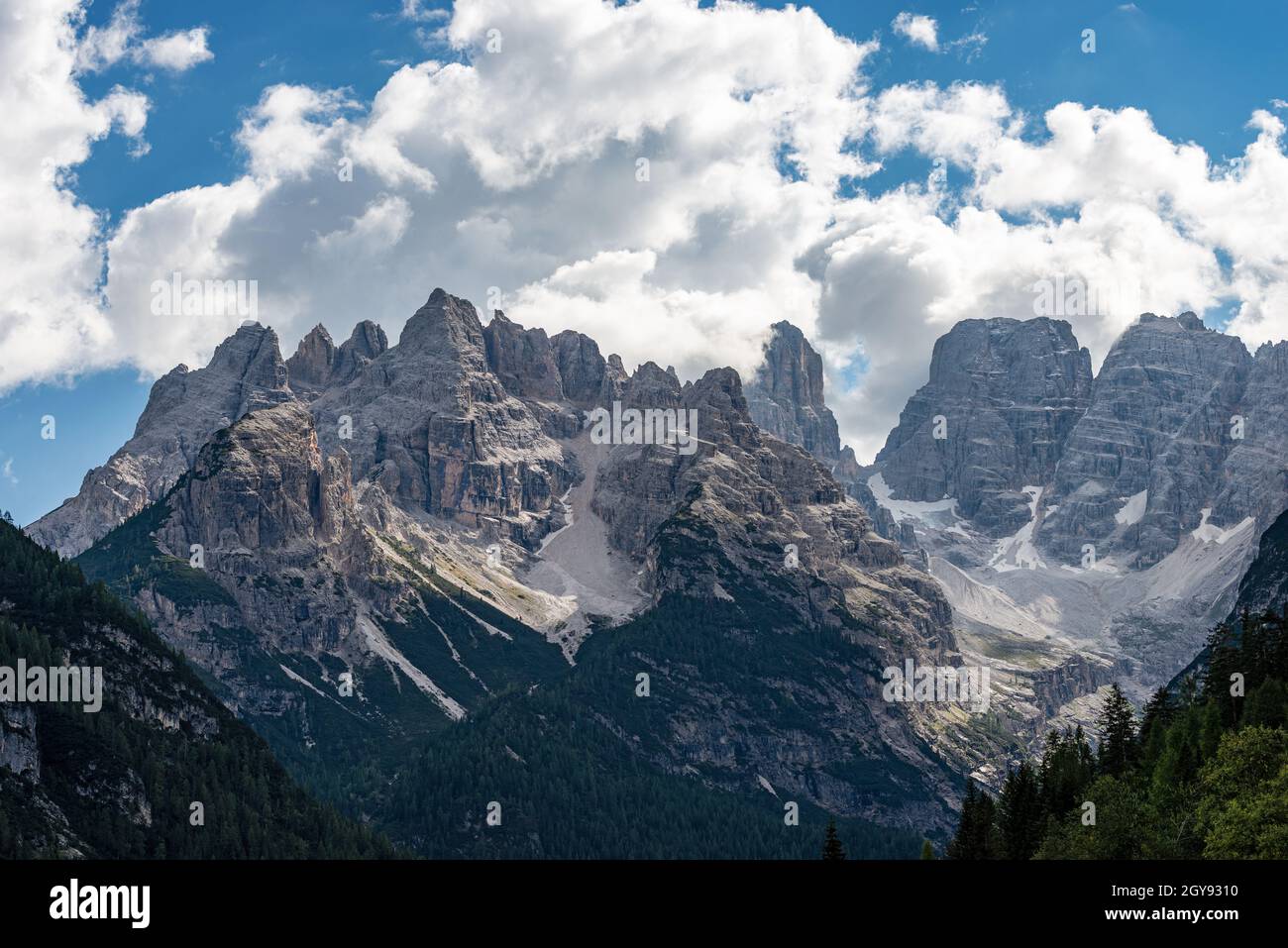 Vetta del Monte Cristallo, parete nord, Dolomiti di Sesto nei pressi di Cortina  d'Ampezzo, Veneto, Trentino, Italia Foto stock - Alamy