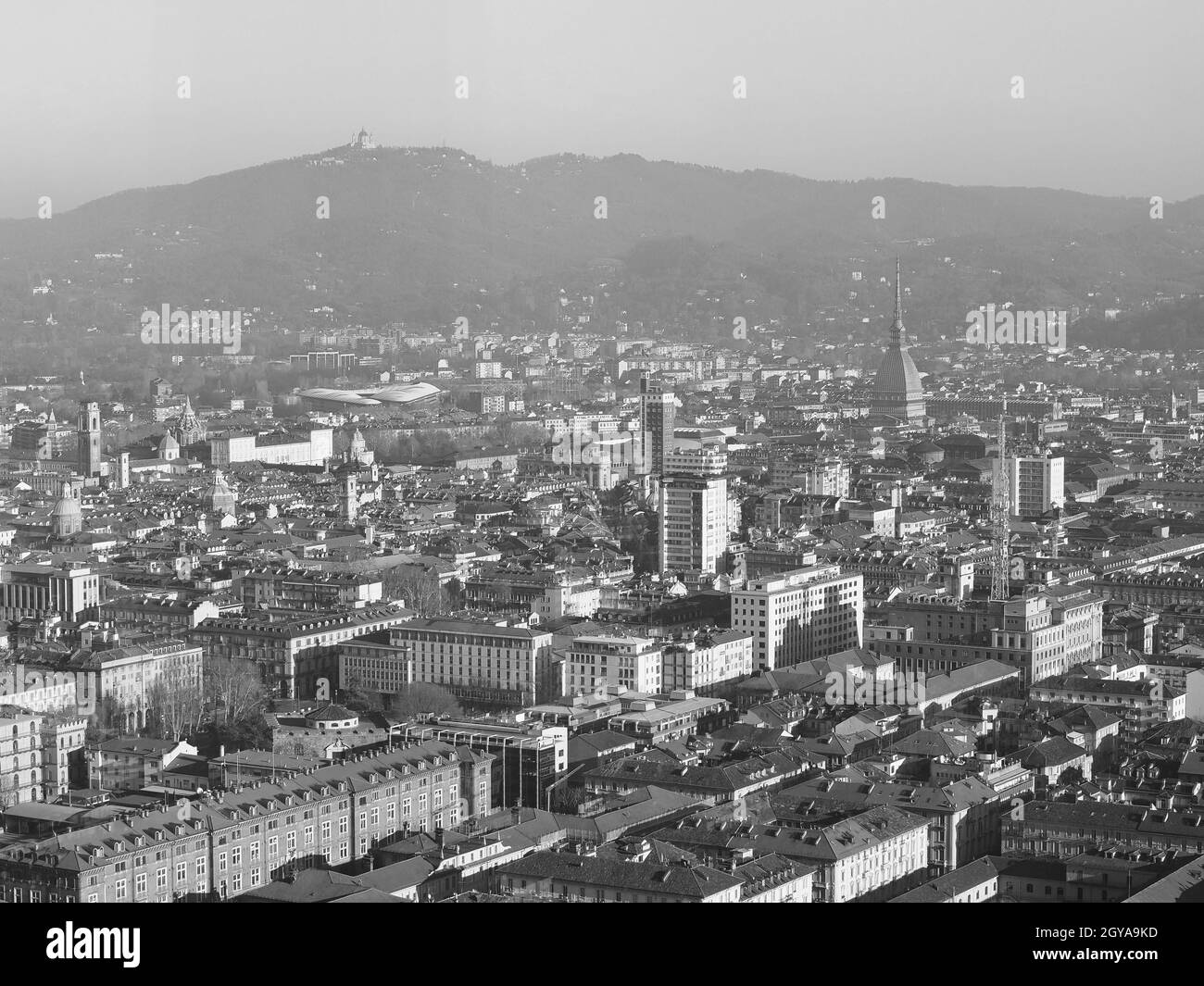 Veduta aerea della città di Torino, Italia con Piazza Castello in bianco e nero Foto Stock