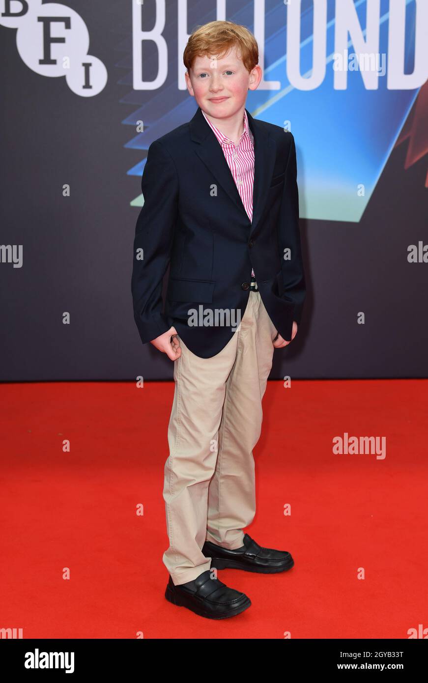 Londra, Regno Unito. 07 ottobre 2021. 7 ottobre 2021, Londra, Regno Unito Freddie Spry arriva alla prima di gala di Spencer, parte del BFI London Film Festival, che si tiene presso il Royal Festival Hall. Credit: Doug Peters/Alamy Live News Foto Stock