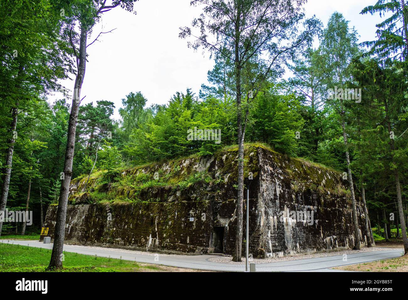 Wolf's Lair - il primo quartier generale militare del fronte orientale di Adolf Hitler nella seconda guerra mondiale Foto Stock