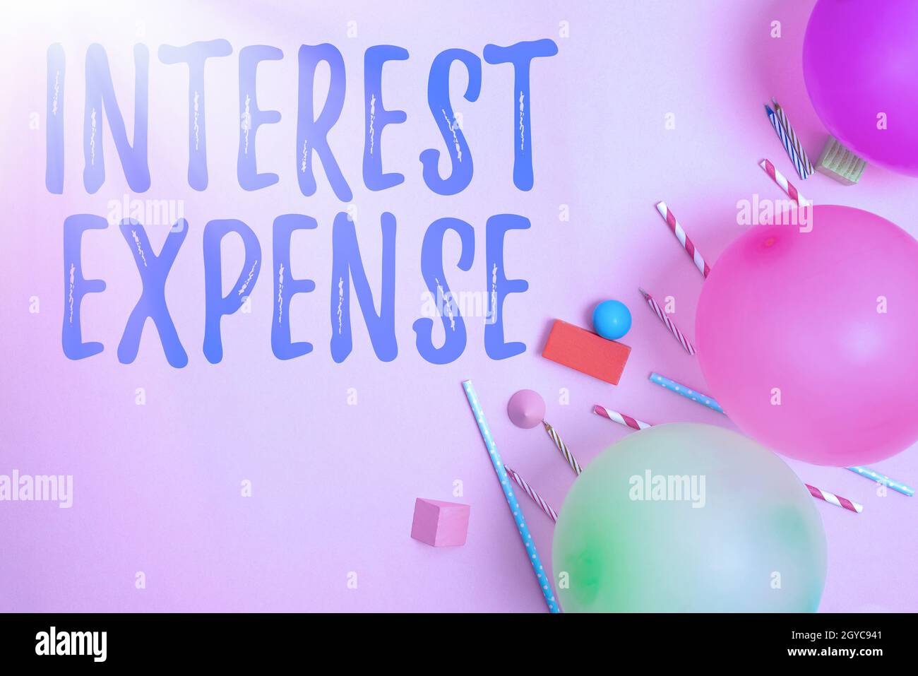 Didascalia di testo che presenta le spese di interesse, il costo del debito che si è verificato durante un periodo di tempo colorful Birthday Party Designs BRI Foto Stock