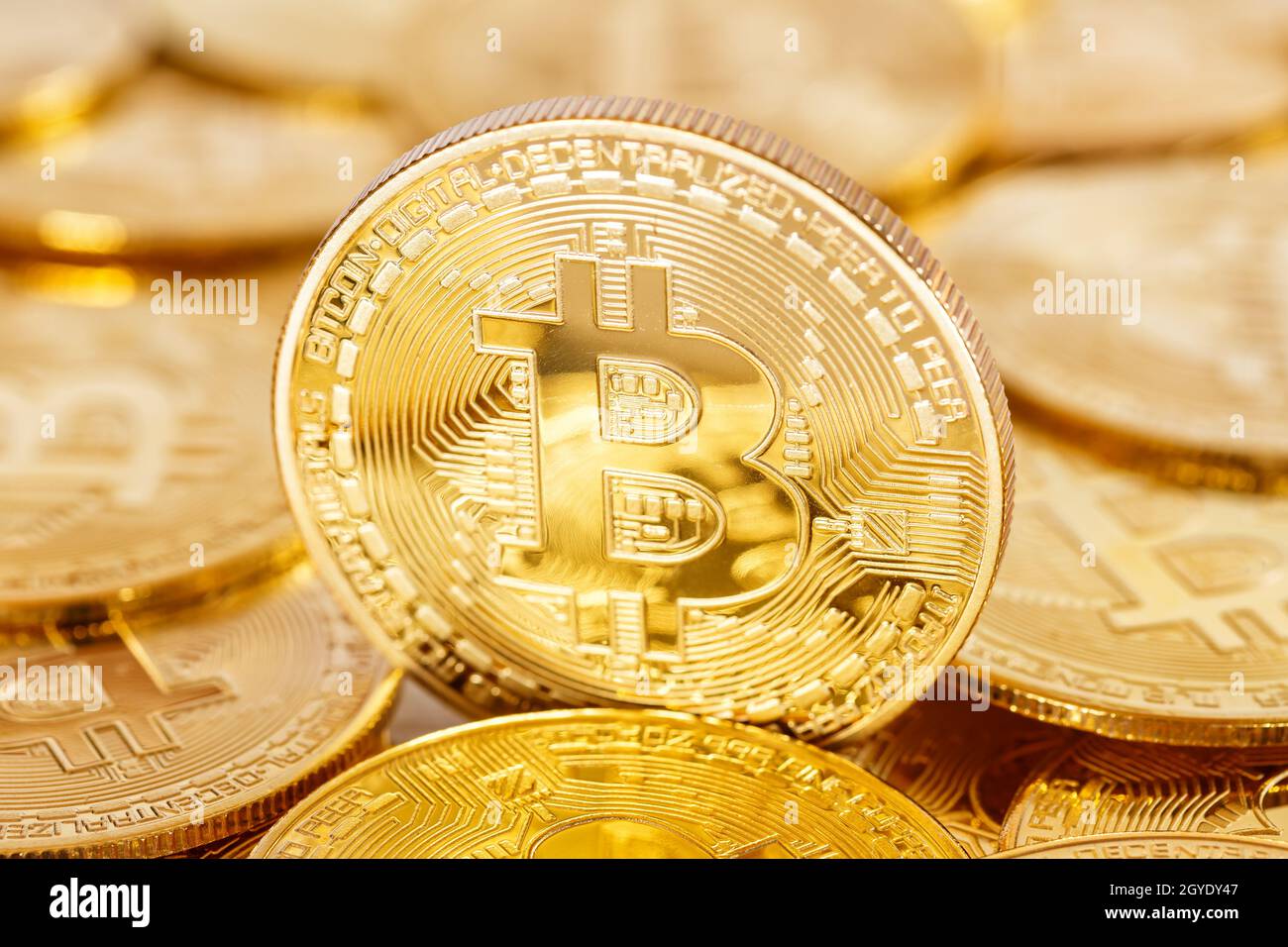 Bitcoin criptovaluta pagamento online pagare denaro digitale criptovaluta business finanzia moneta di punta Foto Stock