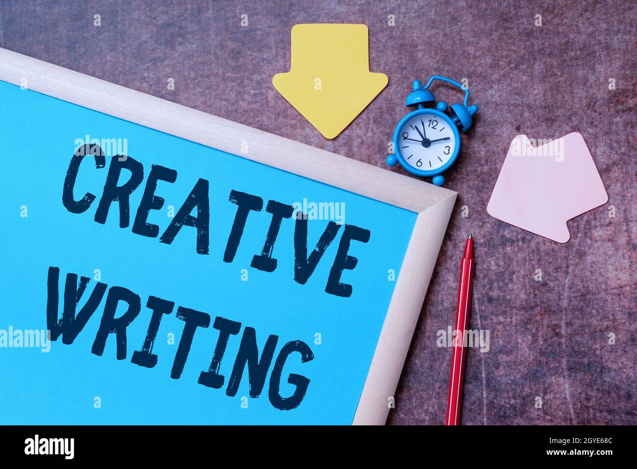 Il segno di testo che mostra la scrittura creativa, la fiction di concetto del Internet o la poesia che visualizza l'immaginazione o i programmi di gestione di tempo dell'invenzione per progredire Fr Foto Stock