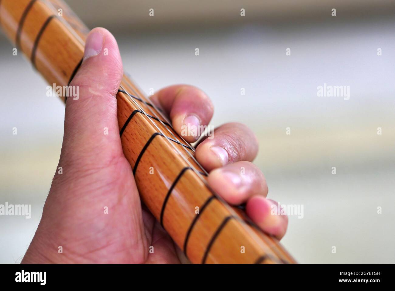 Saz-baglama a collo lungo da strumenti musicali turchi, strumenti musicali turchi, primo piano saz, Foto Stock