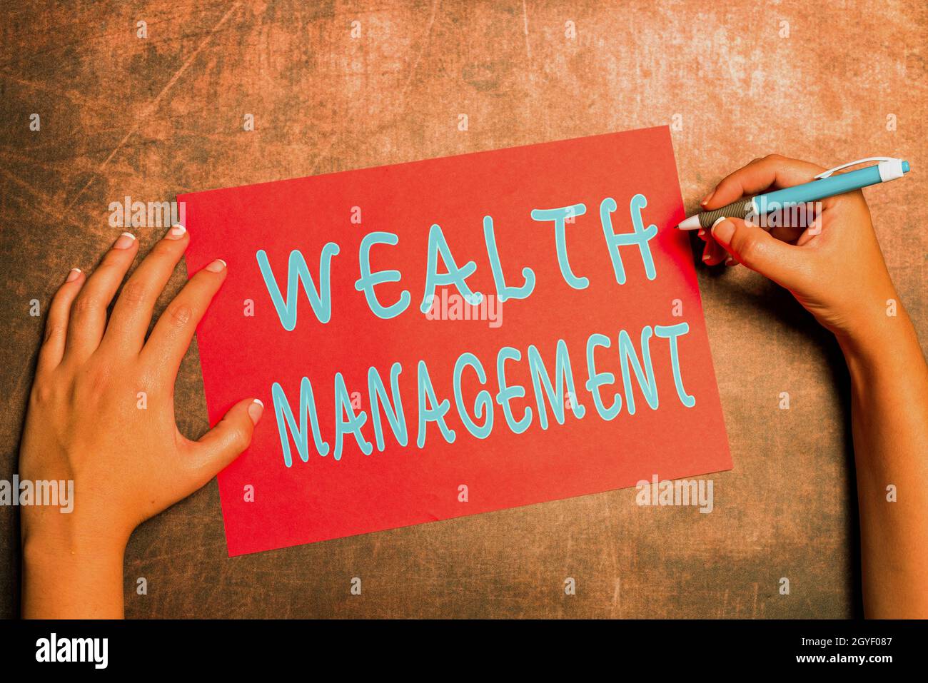 Ispirazione mostrando segno Wealth Management, Business approccio performance tracking dei fondi come da regolare mercato scrittura importante Note Brainsto Foto Stock