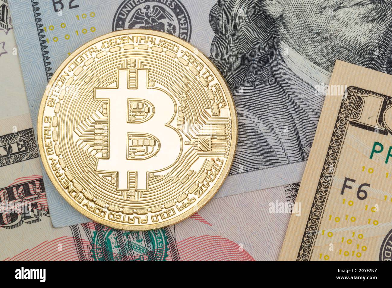 Bitcoin criptovaluta pagamento online pagare denaro digitale criptovaluta Dollaro il commercio finanzia moneta di bit Foto Stock